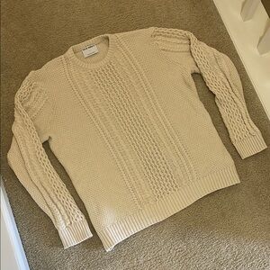 KNIT SWEATER AMAZING CONDITION